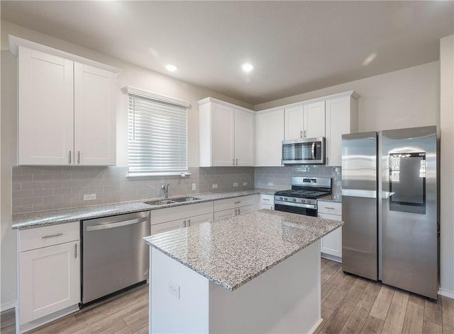 181 Sugarberry DR, Buda, TX 78610