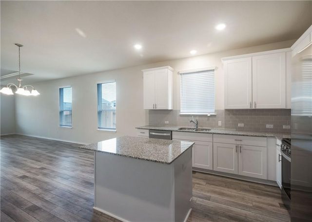 181 Sugarberry DR, Buda, TX 78610