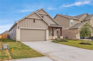 181 Sugarberry DR, Buda, TX 78610