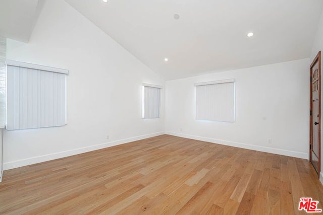 5941 Etiwanda Avenue, Tarzana (los Angeles), CA 91356