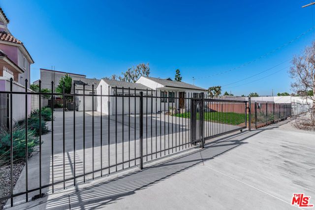5941 Etiwanda Avenue, Tarzana (los Angeles), CA 91356