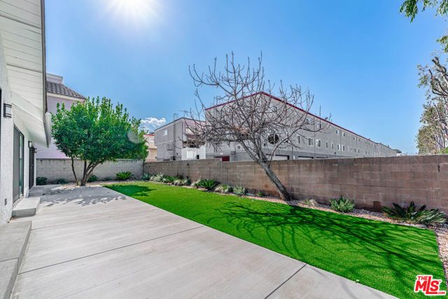 5941 Etiwanda Avenue, Tarzana (los Angeles), CA 91356