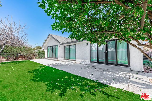 5941 Etiwanda Avenue, Tarzana (los Angeles), CA 91356
