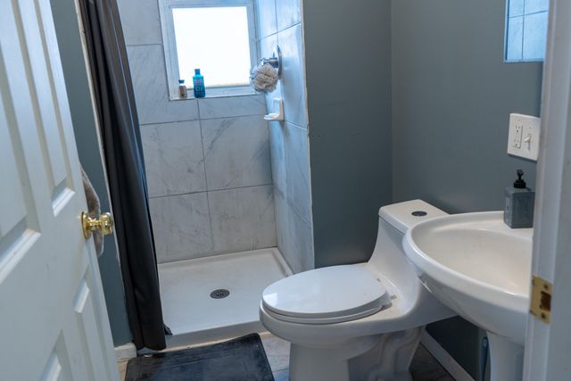 4912 Melville Avenue, East Chicago, IN 46312