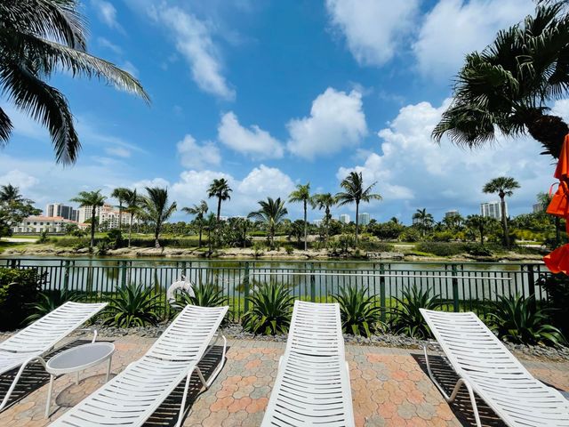 19900 E Country Club Drive 210, Aventura, FL 33180