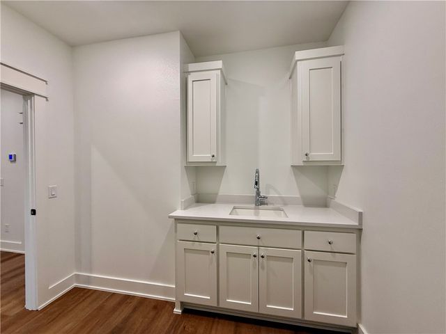 825 NW 14th Street, Bentonville, AR 72712