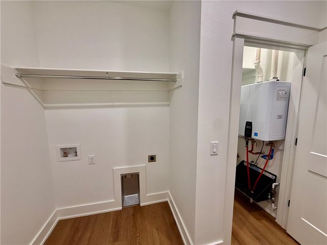 825 NW 14th Street, Bentonville, AR 72712