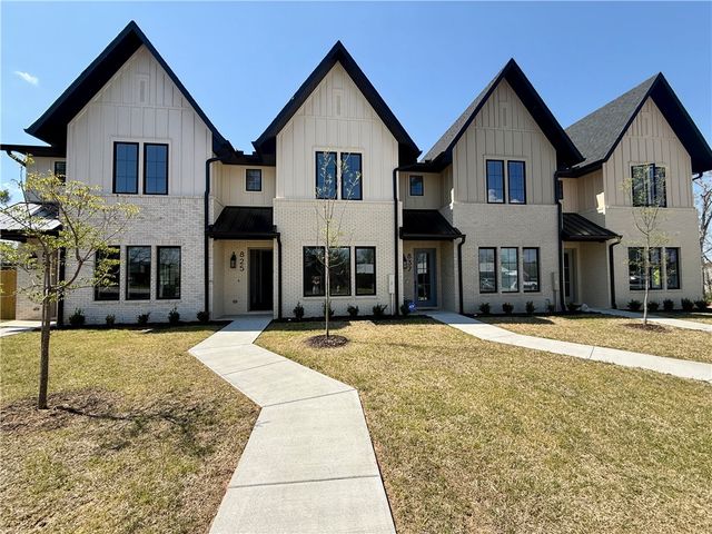 825 NW 14th Street, Bentonville, AR 72712