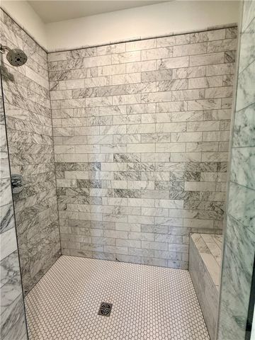 825 NW 14th Street, Bentonville, AR 72712