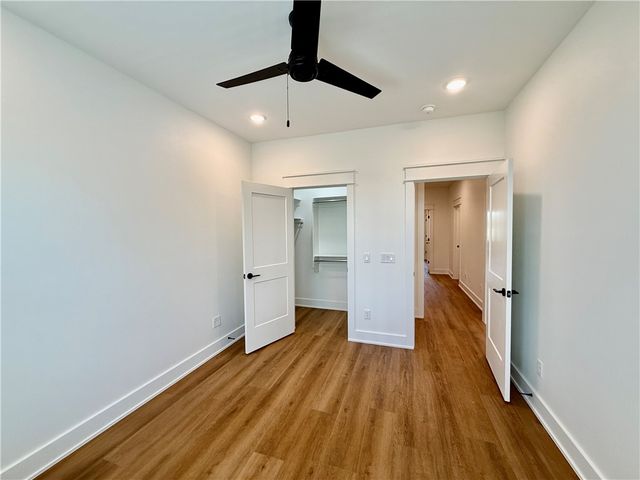 825 NW 14th Street, Bentonville, AR 72712