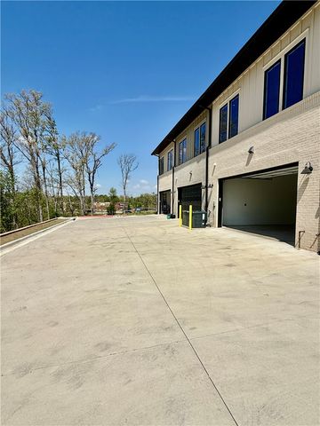 825 NW 14th Street, Bentonville, AR 72712
