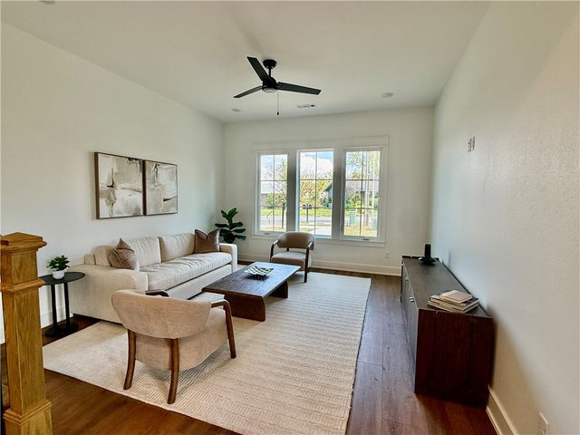 825 NW 14th Street, Bentonville, AR 72712