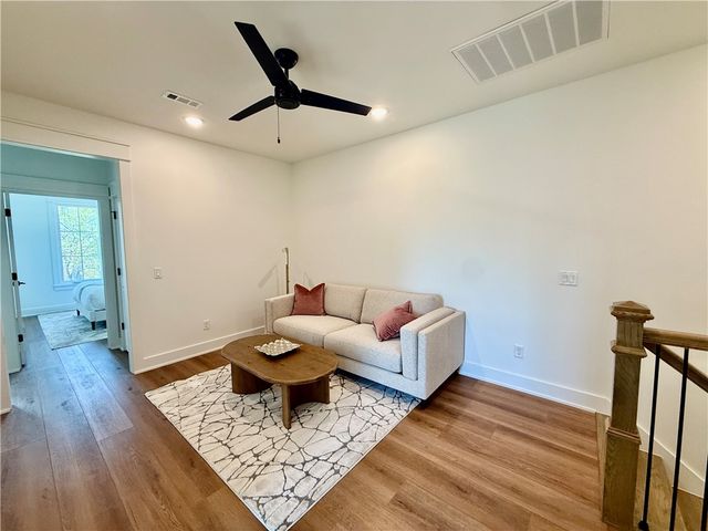825 NW 14th Street, Bentonville, AR 72712
