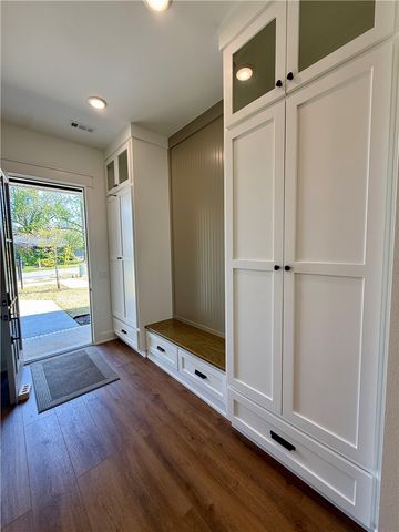 825 NW 14th Street, Bentonville, AR 72712