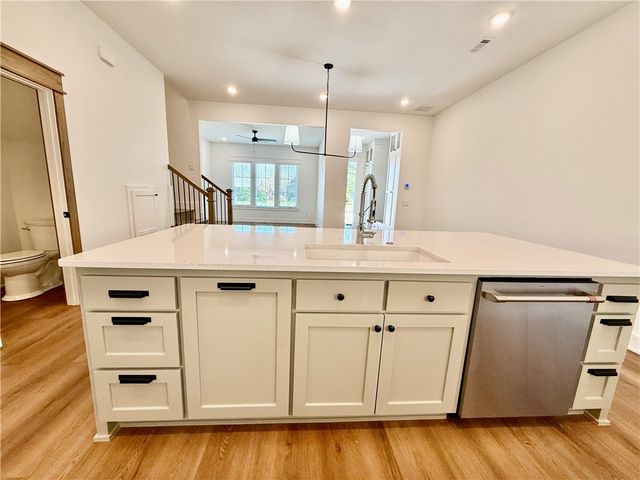 825 NW 14th Street, Bentonville, AR 72712