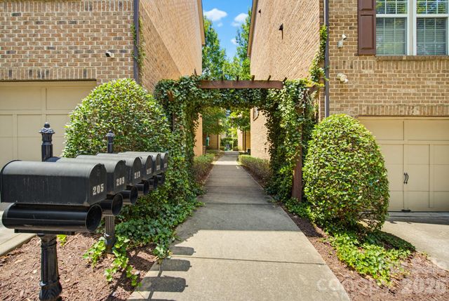 225 Lincoln Street, Charlotte, NC 28203