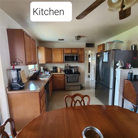 6885 29TH TER N TERRACE, St Petersburg, FL 33710