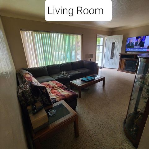 6885 29TH TER N TERRACE, St Petersburg, FL 33710