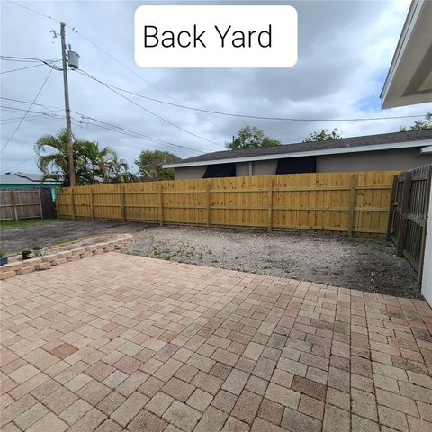 6885 29TH TER N TERRACE, St Petersburg, FL 33710