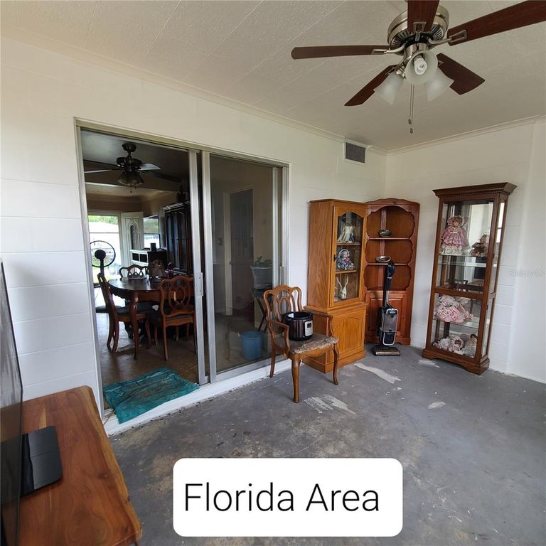 Image 36 of property listing at 6885 29TH TER N TERRACE, St Petersburg, FL 33710