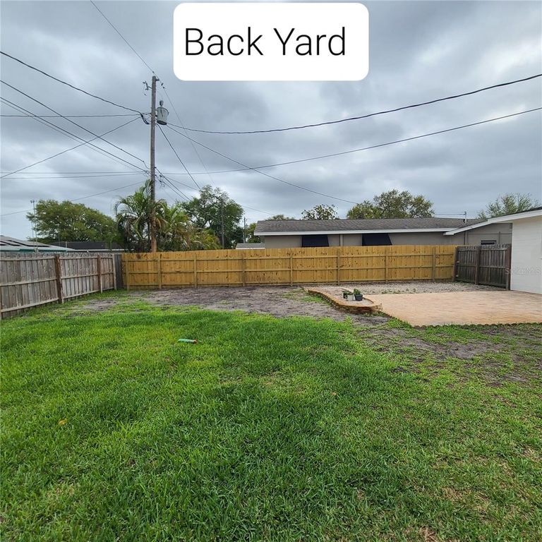 Image 49 of property listing at 6885 29TH TER N TERRACE, St Petersburg, FL 33710