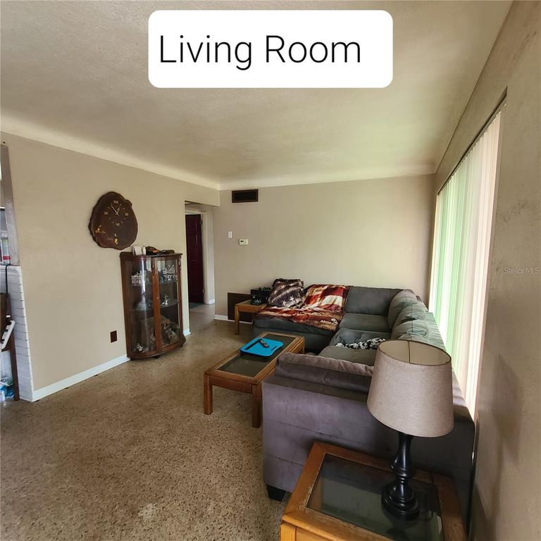 Image 7 of property listing at 6885 29TH TER N TERRACE, St Petersburg, FL 33710