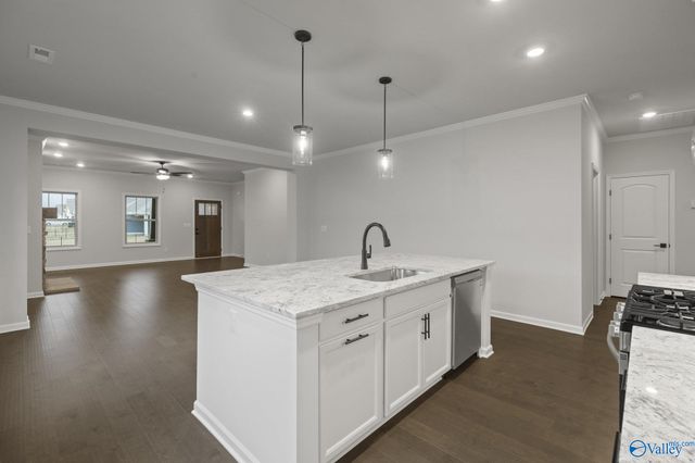 1524 Calistoga Circle NE, Huntsville, AL 35811