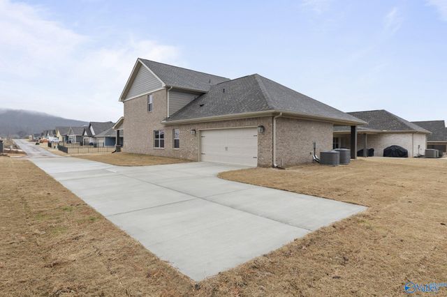 1524 Calistoga Circle NE, Huntsville, AL 35811