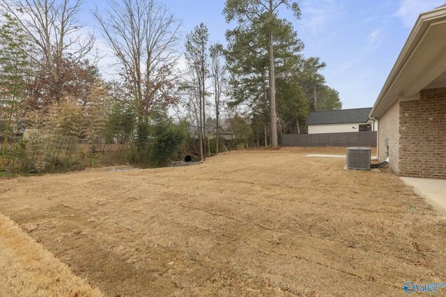 1524 Calistoga Circle NE, Huntsville, AL 35811