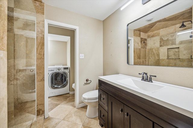2744 Briarhurst Drive 16, Houston, TX 77057