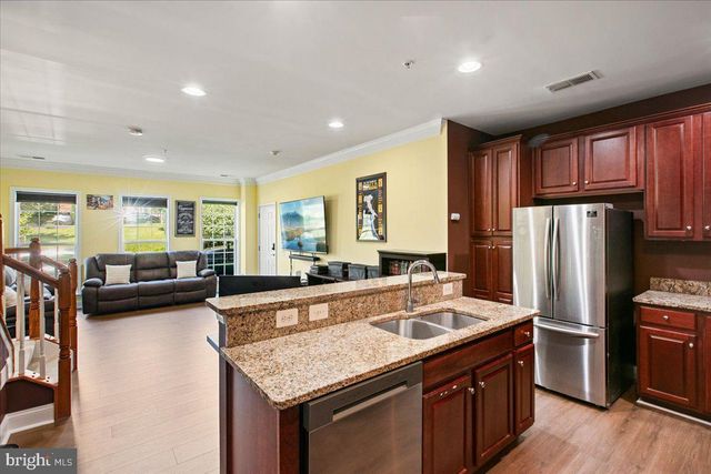 14519 BARKHAM DR, Woodbridge, VA 22191