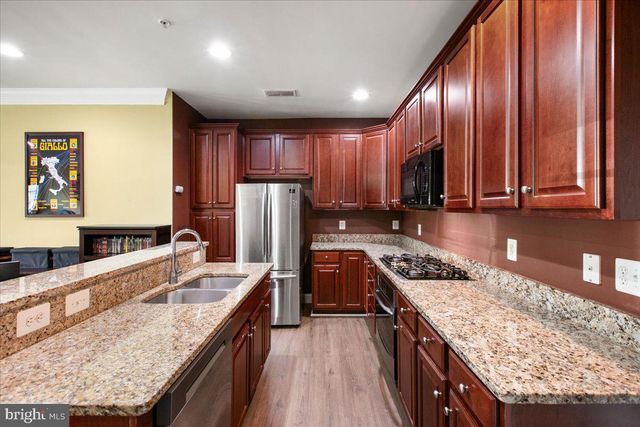 14519 BARKHAM DR, Woodbridge, VA 22191