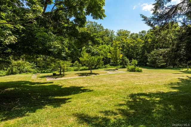 174 County Route 11, Pine Plains, NY 12567