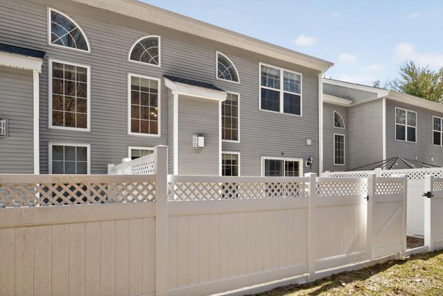 36 Windsong Circle, East Brunswick, NJ 08816