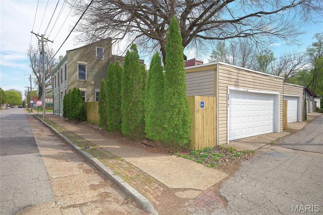 2801 Missouri Avenue, St Louis, MO 63118