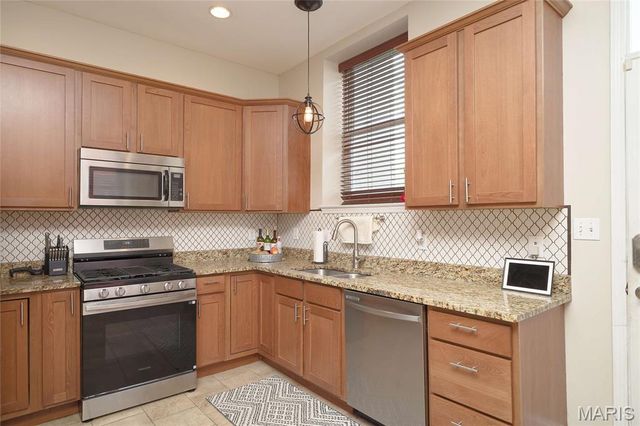 2801 Missouri Avenue, St Louis, MO 63118