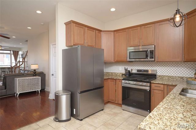 2801 Missouri Avenue, St Louis, MO 63118