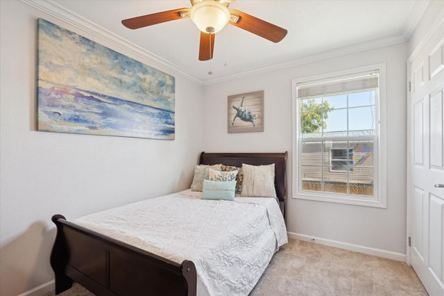 2385 Broadway Street, Dickinson, TX 77539