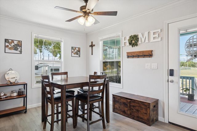 2385 Broadway Street, Dickinson, TX 77539