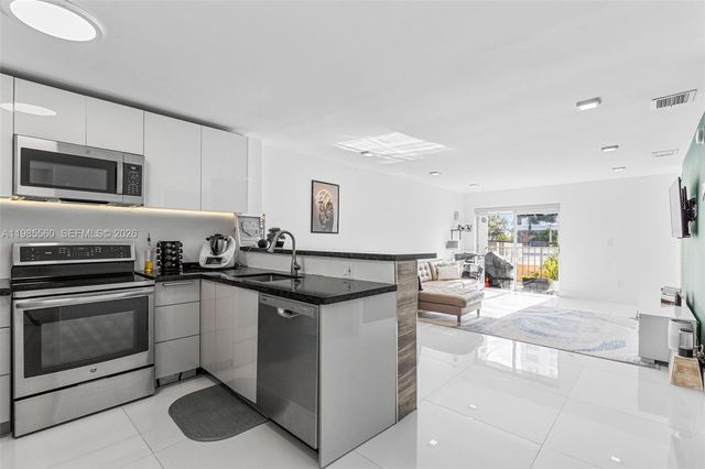 6545 Indian Creek Dr 306, Miami Beach, FL 33141