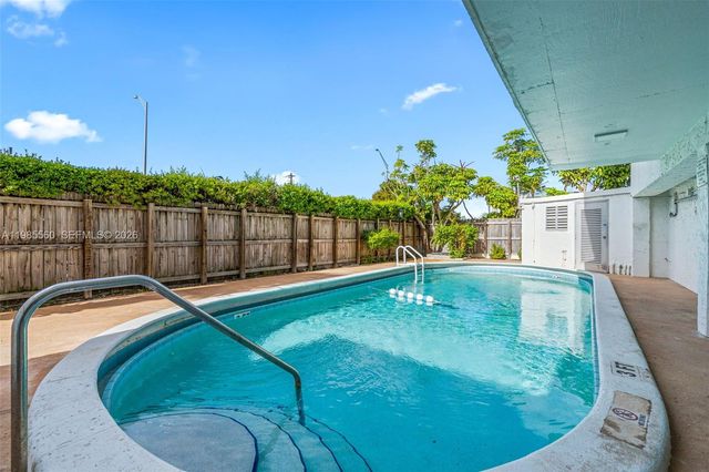 6545 Indian Creek Dr 306, Miami Beach, FL 33141