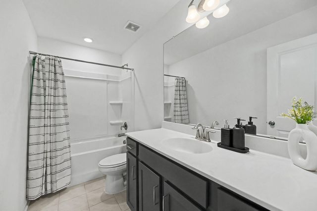 202 Palfrey Drive, Ridgeville, SC 29472