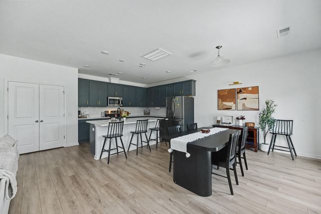 202 Palfrey Drive, Ridgeville, SC 29472