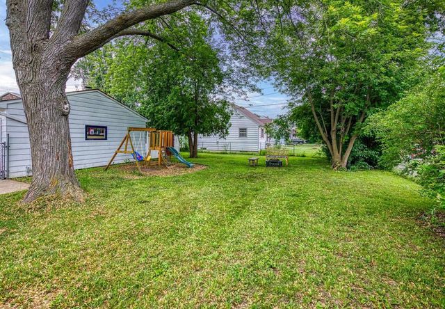 156 WRIGHT AVENUE, Neenah, WI 54956