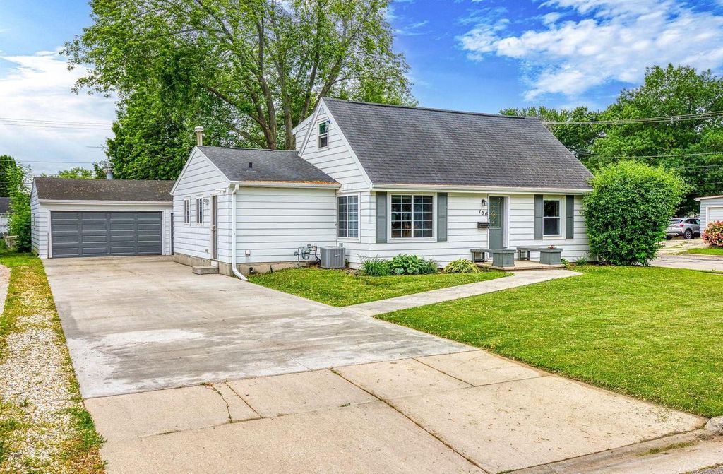 156 WRIGHT AVENUE, Neenah, WI 54956