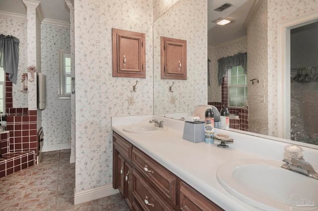 5008 Muldoon Cir, Pensacola, FL 32526
