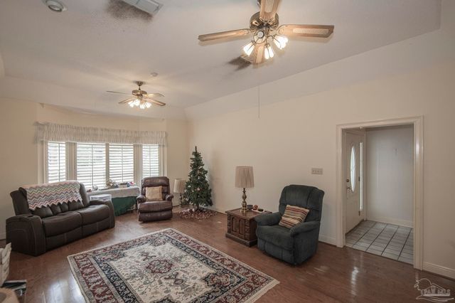 5008 Muldoon Cir, Pensacola, FL 32526