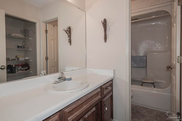 5008 Muldoon Cir, Pensacola, FL 32526