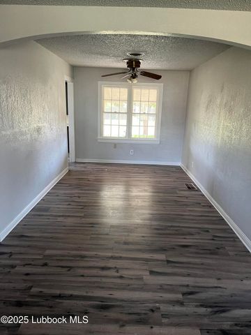 18915 C R 2300, Lubbock, TX 79423