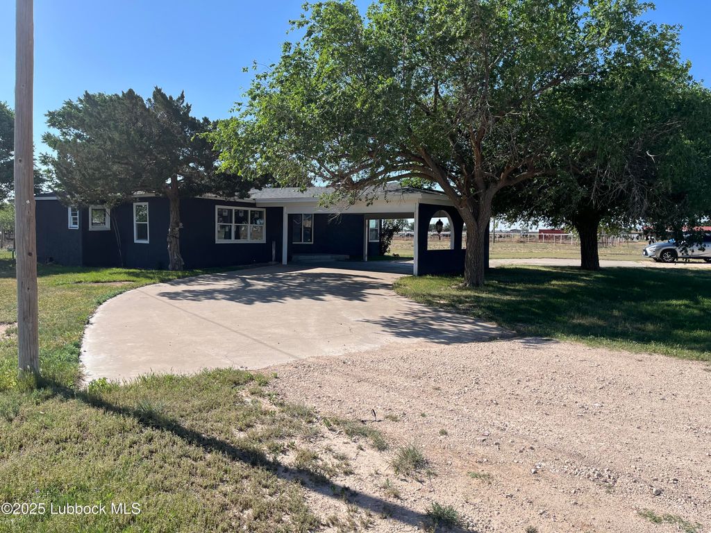 18915 C R 2300, Lubbock, TX 79423